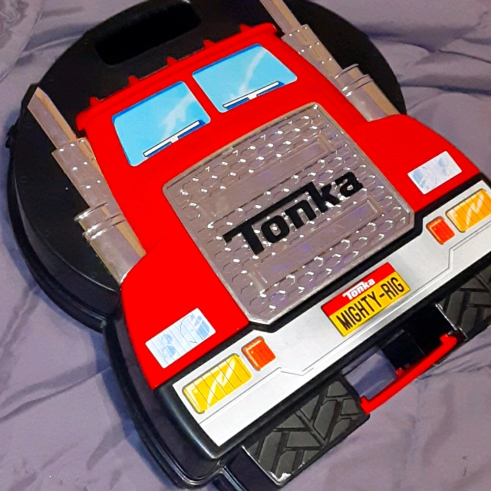 Kids carry all truck toy